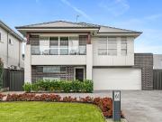 Modern Living Moments from the Marina & Golf Course