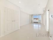 MODERN LIVING PERFECTLY POSITIONED IN A1 HOMEBUSH...