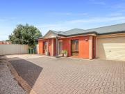 Modern Low Maintenance Living in a Popular Inner City Locale Modern Low Maintenance Living in a Popular Inner City Locale