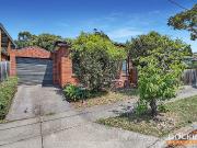 Modern, Low Maintenance Living in a Prime Vermont School...