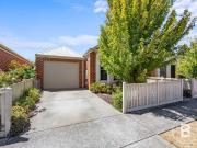 Modern low maintenance living in sought after Soldiers Hill