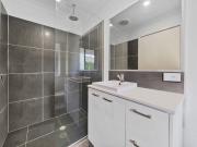Modern & Low Maintenance Unit in Eagleby!