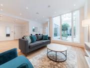 Modern Luxury Flat Bills inc Prime location