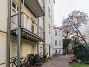 Modern, luxury furnished quiet 2 room apartment in the...