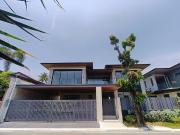 Modern Luxury House and Lot for Sale in BF Homes...