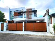 Modern Masterpiece: Private Pool, 4 Car Garage Brand New... Modern Masterpiece: Private Pool, 4 Car Garage Brand New...
