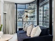 Modern Milsons Point luxury by the Harbour