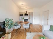 Modern möblierte 2 Zimmer Wohnung mit großer Terrasse &...