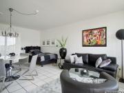 Modern möbliertes Apartment mit Balkon in Düssedorf...