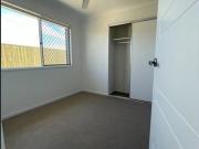 MODERN NEW MAINTENANCE 2 BEDROOM HOME