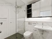 Modern One Bedroom Apartment at 'Embassy Towers'