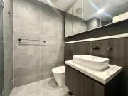 Modern One Bedroom Apartment For Lease