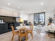 Modern One Bedroom Apartment in Dulwich Hill Village