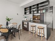 Modern One Bedroom Apartment with Study and Amenities in...