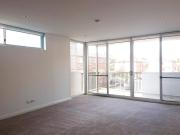 MODERN ONE BEDROOM PLUS STUDY