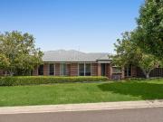 Modern Open Plan Classy Unit