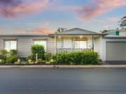 Modern Over 55s Living Walk to Everything!