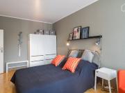 Modern & perfect apartment with balcony in Schöneberg...