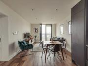 Modern Pet Friendly 1 Bed | City & River View