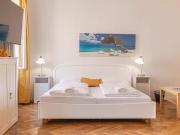 Modern, pretty home, Vienna Amsterdam Apartments for Rent