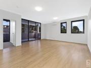 Modern & Private Apartment