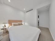 Modern rear facing apartment in prime Lindfield location