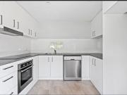 Modern Renovated Unit Central Nambour