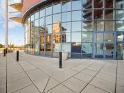 Modern Riverside 3Bed in Canary Wharf – Amenities!