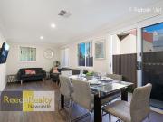 Modern Rooms Next to The Uni & Shops