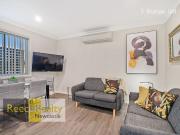 Modern Rooms Next to The Uni & Shops