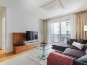 Modern Rudolfsheim Fünfhaus 1BR w/ Elevator, Vienna...