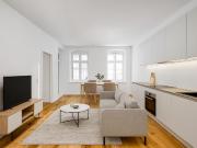 Modern sanierte 2 Zimmer Wohnung mit Balkon