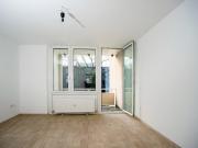 Modern sanierte 2 Zimmer Wohnung mit schöner Loggia