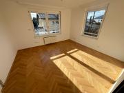 Modern sanierte 3 Zimmer Wohnung ca. 68 m² mit Parkplatz...