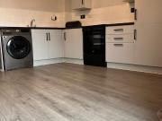 Modern semi furnished 1 bed flat