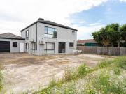 Modern Shared Living – Fully Furnished Rooms with Bills...