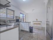 Modern Shared Townhouse – Fully Furnished Rooms...