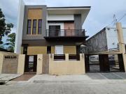 MODERN SINGLE ATTACHED HOUSE AND LOT IN TOWN AND COUNTRY...