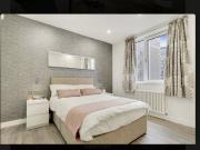 Modern, sleek 1 bed furnished in heart of Chelsea