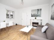 Modern Spacious 3 Bed Flat & Balcony Borough SE1