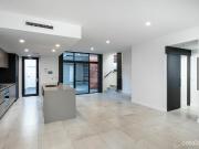 Modern & Spacious 3x2 Townhouse � Secure Gated Complex