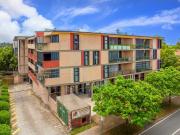 Modern, Spacious & Convenient Ideal for First Home...