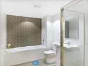 Modern Spacious Three Bedroom Apartment in Botany