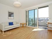 Modern Studio, Next to Bromley by Bow station