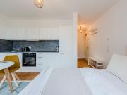 Modern Studio with Balcony & Elevator Quiet Courtyard...