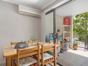 Modern & Stylish Apartment in the Heart of Brisbane