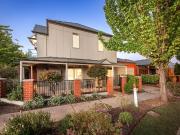 Modern & stylish townhouse