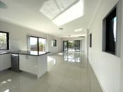 Modern Sun drenched Penthouse with Two Bathroom, Two Car...