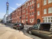 Modern three bed in central zone 1 location mins to UCL...