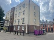 Modern three bedroom flat, Shoreditch, E2